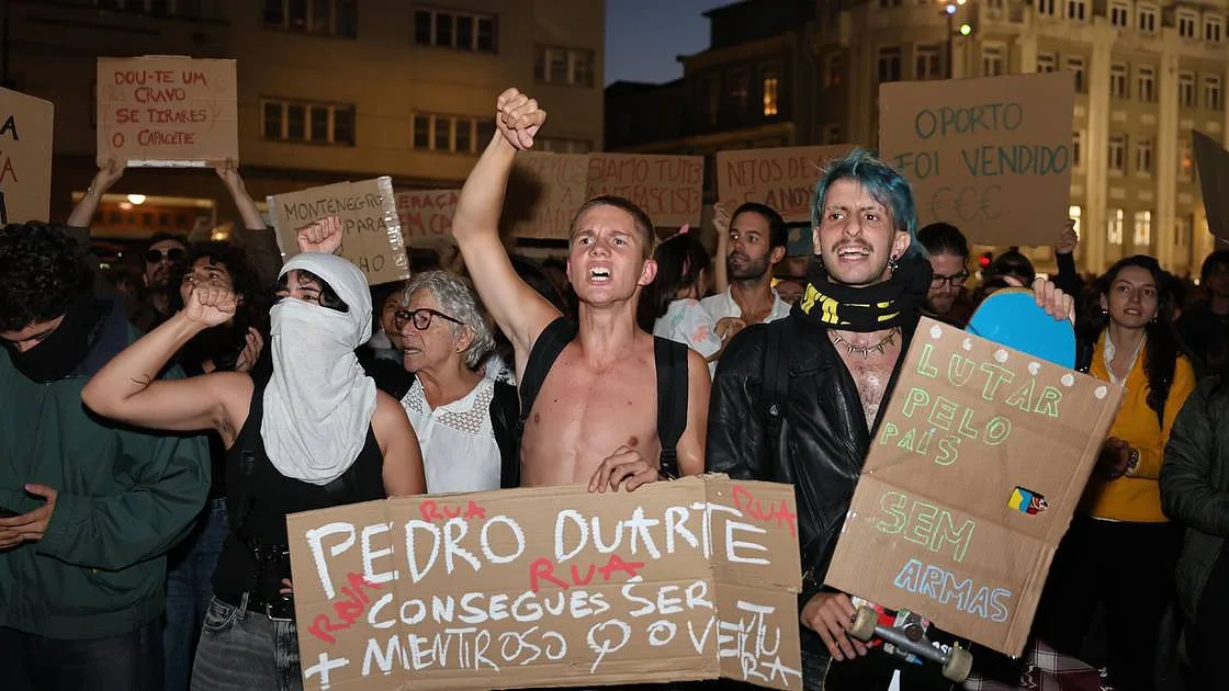 Manifestação pela habitação no Porto desmobiliza devido a "infiltração" de outros grupos