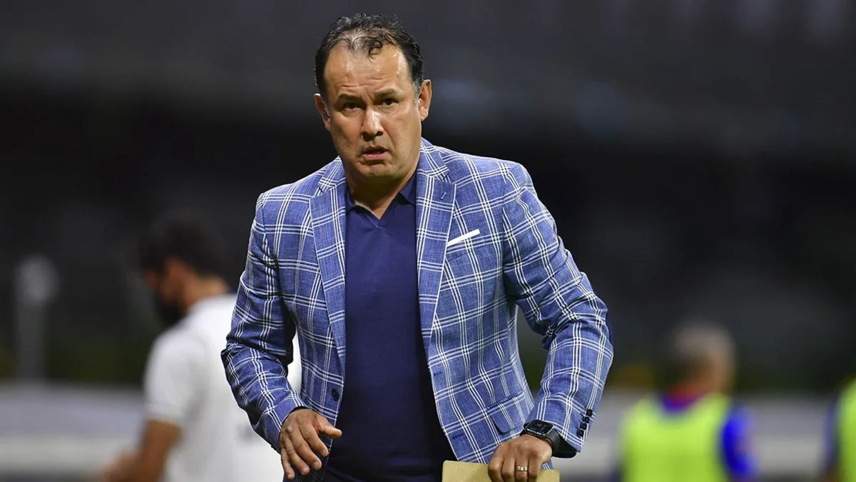 Juan Reynoso da inicio a su nuevo desafío en la Liga MX: anunciado como entrenador del Necaxa en el Torneo Apertura 2026