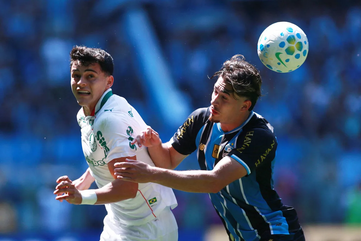 Palmeiras perde gols e fica no zero com o Grêmio em Porto Alegre