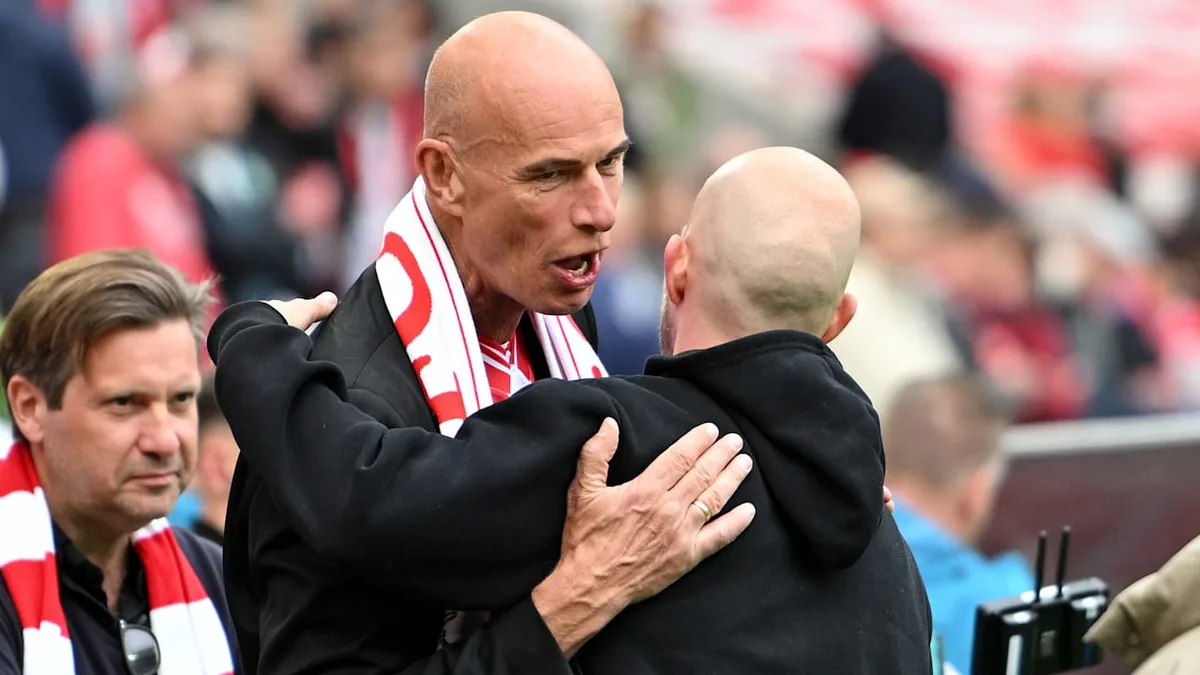Rückendeckung nach Fan-Wut - Köln-Boss verteidigt seinen Trainer