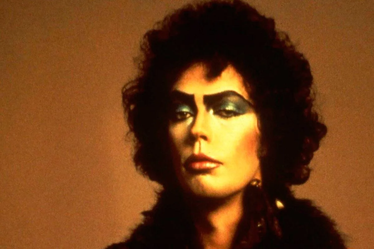 Muere a los 80 años el actor Tim Curry, la estrella de ‘The Rocky Horror Picture Show’