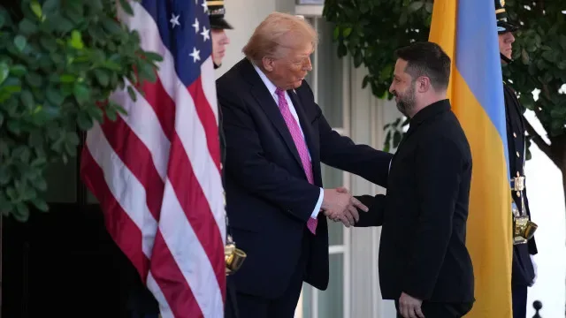 Ataque de Trump a Zelensky? Ucrânia reage e Rússia elogia: "Icónico"