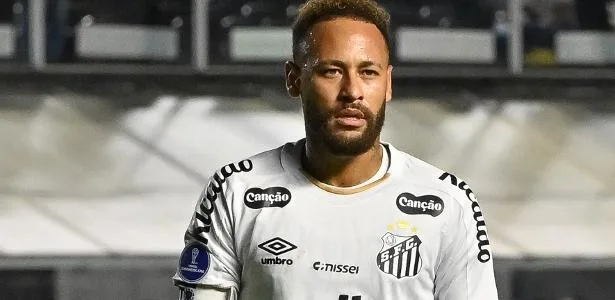Santos treina com Neymar de titular para a Sul-Americana; veja escalação