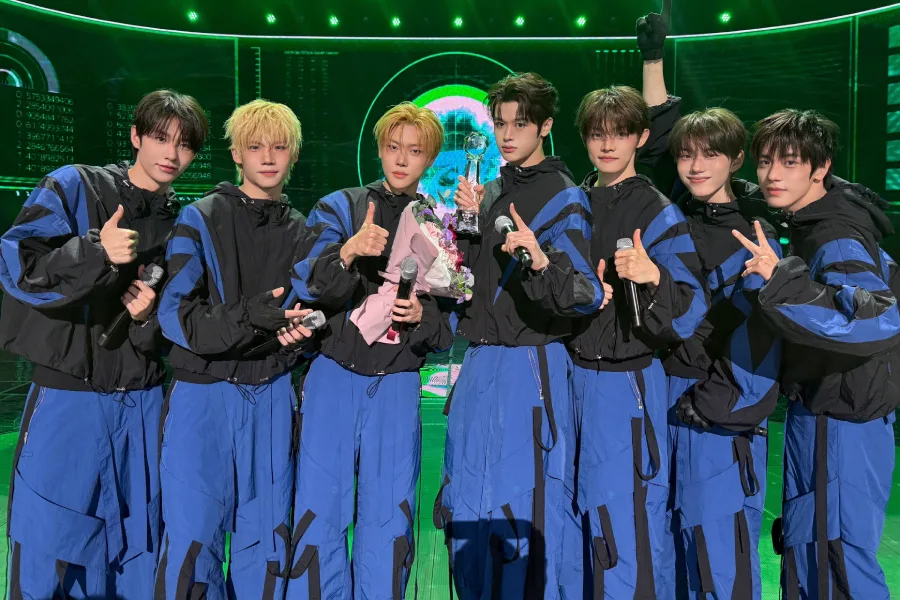Watch: CLOSE YOUR EYES Takes 1st Win For “Drop That!” On “Music Bank”; Performances By KO1KEYZ, TUIDE, And More