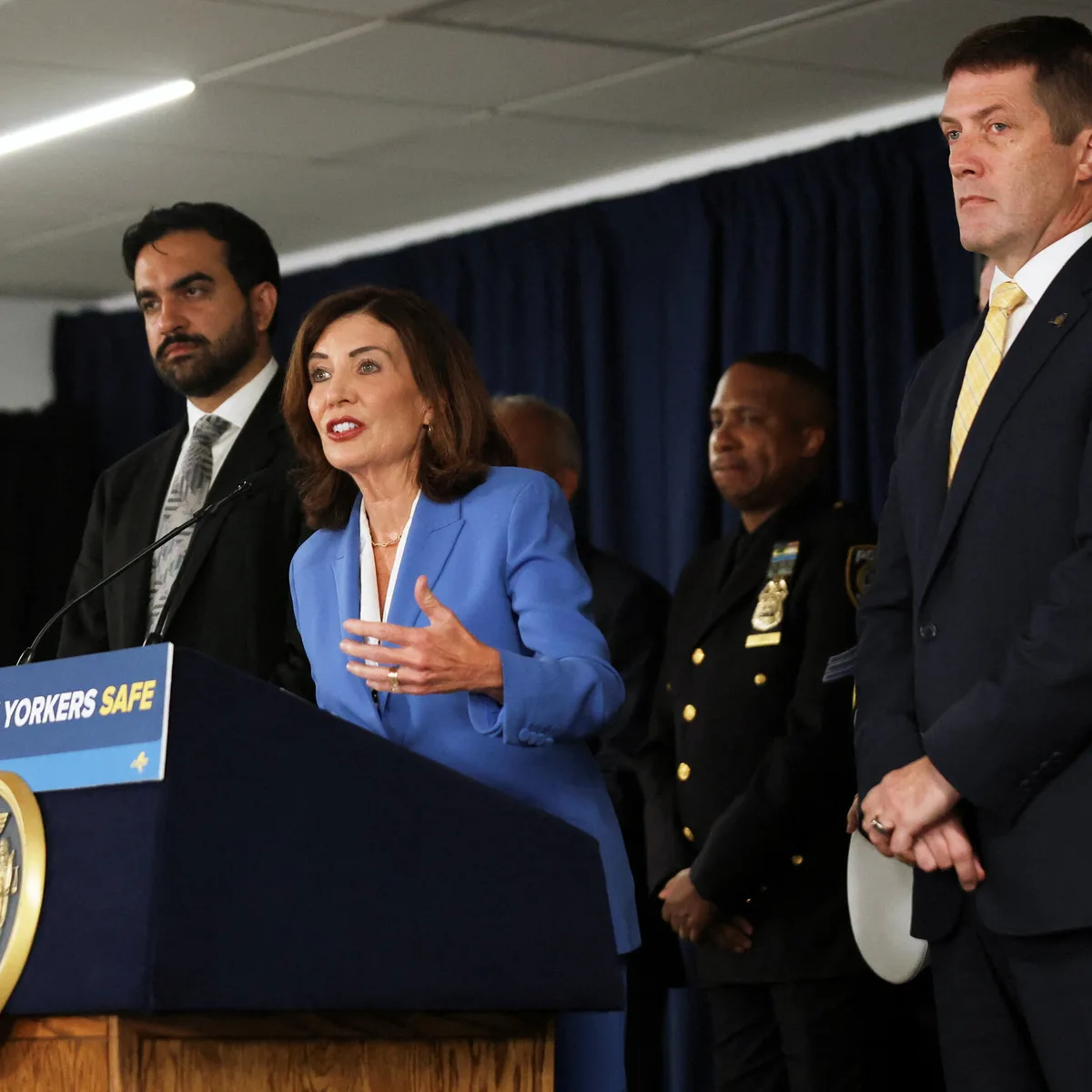 Hochul Accuses Trump of Betraying 9/11 Victims by ‘Defunding the Police’