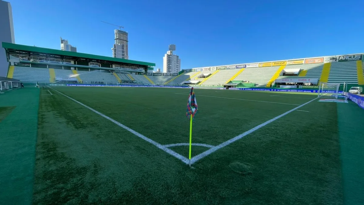Chapecoense x São Paulo: onde assistir ao vivo, horário e escalações