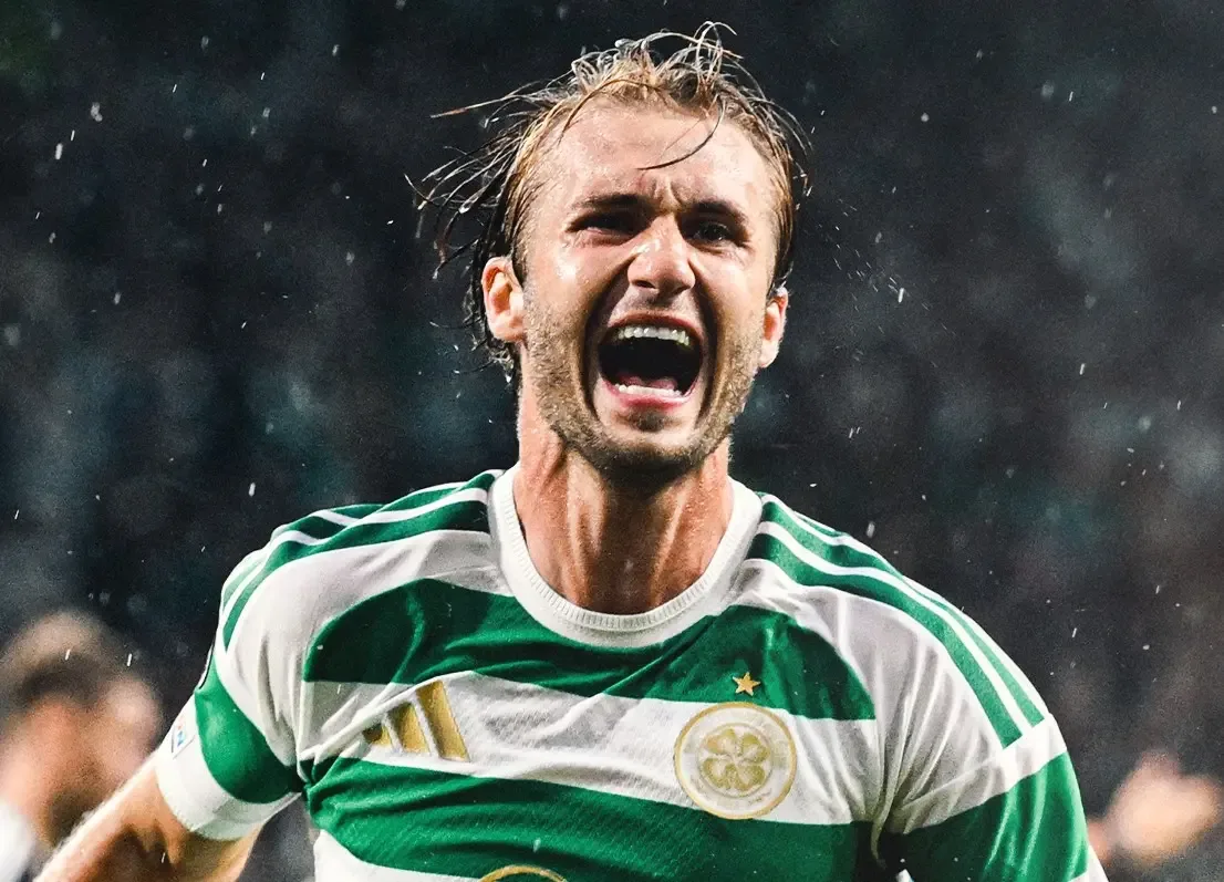 Celtic vence time austríaco e fica perto da vaga na Liga dos Campeões
