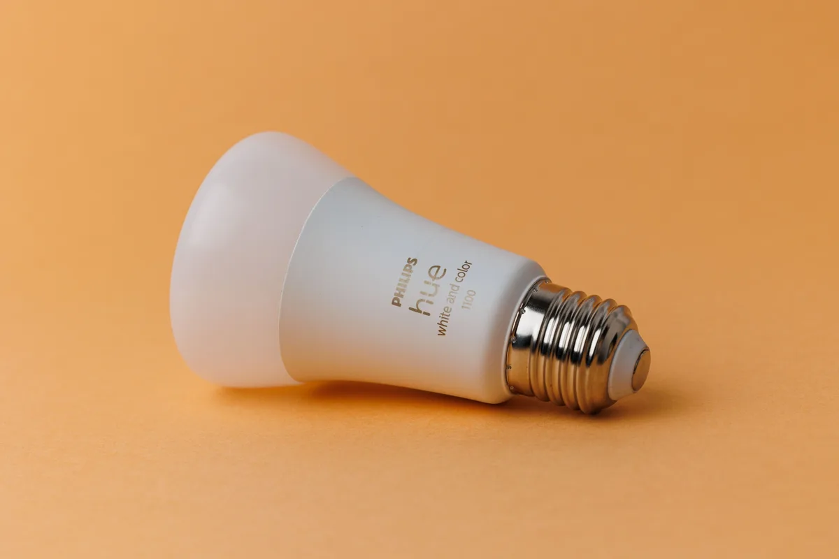 Philips Hue et Google Home : vos ampoules vont devenir plus réactives, sans rien faire