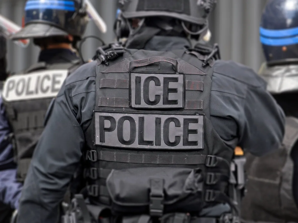 ICE bans agents from using Meta smart glasses, but wants to build its own