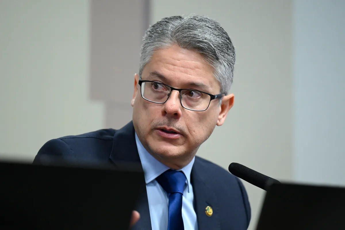 Alessandro Vieira: ‘Alguns’ ministros do STF podem ser alvo de impeachment
