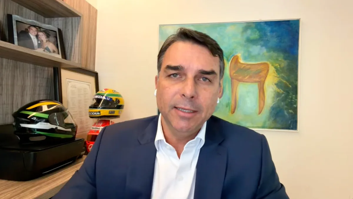 Crusoé: Flávio aparece no Missão como morador da “Rua dos Bandidos”