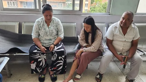 [르포] 네팔 대홍수 생존자 만나보니 '만신창이'…실종자가족 병원 몰려