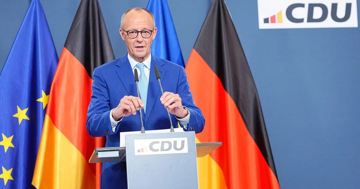 Elections régionales en Allemagne : laminé par les extrêmes, le chancelier allemand ne veut pas démissionner
