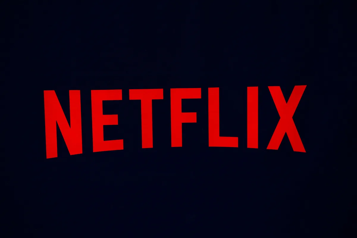 Truco de Netflix para ver películas y series sin internet en cualquier país