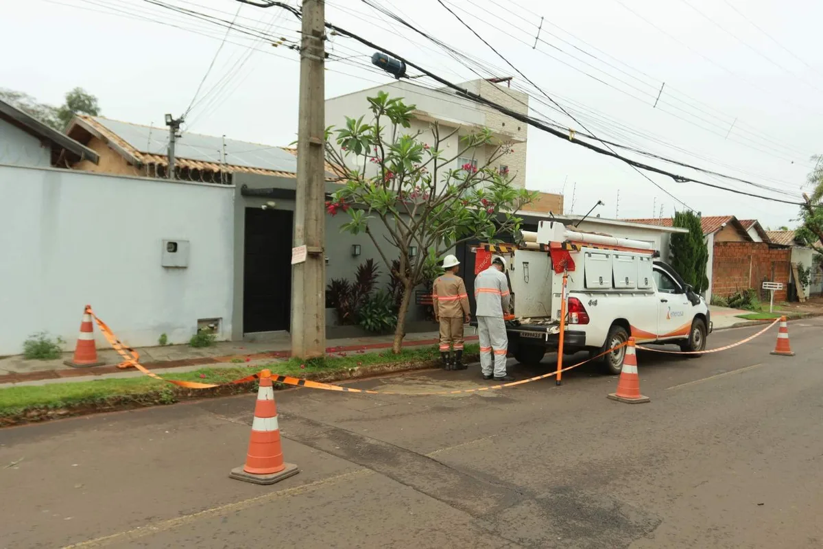 Com 800 profissionais nas ruas, Energisa restabeleceu 99% do fornecimento