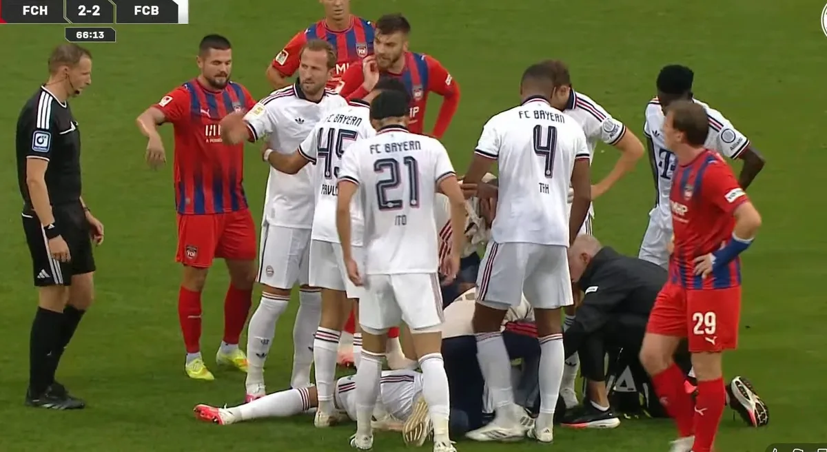 Musiala vuelve a desplomarse en un partido con el Bayern