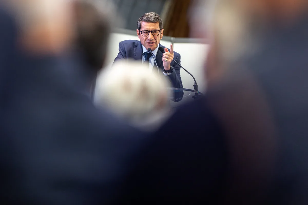 Présidentielle 2027 : le moment Lisnard, récit d'un nouveau dégagisme