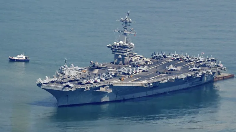 L'USS Lincoln a quitté la zone: un nouveau porte-avions américain, l'USS George Washington, est arrivé au Moyen-Orient