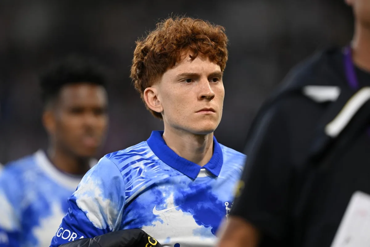 Valentin Barco: Argentina star slapped by Jude Bellingham booed on Chelsea debut