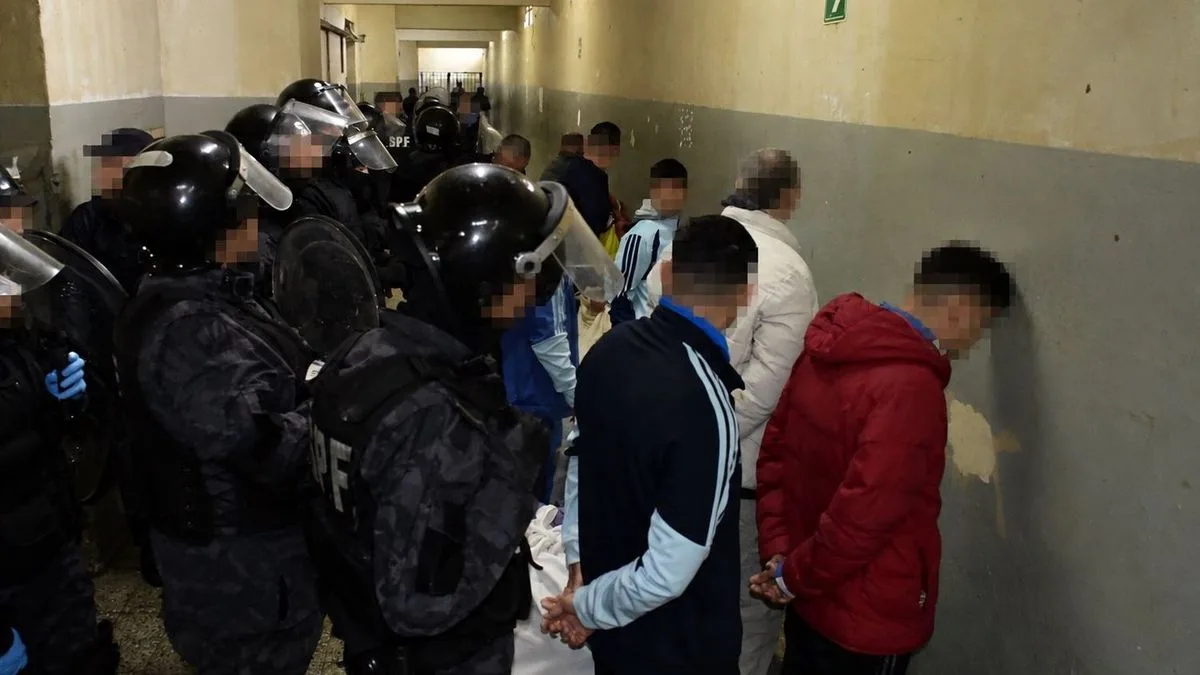 Avanza el desalojo de Devoto: en cuatro días trasladaron a Marcos Paz al 80% de los detenidos
