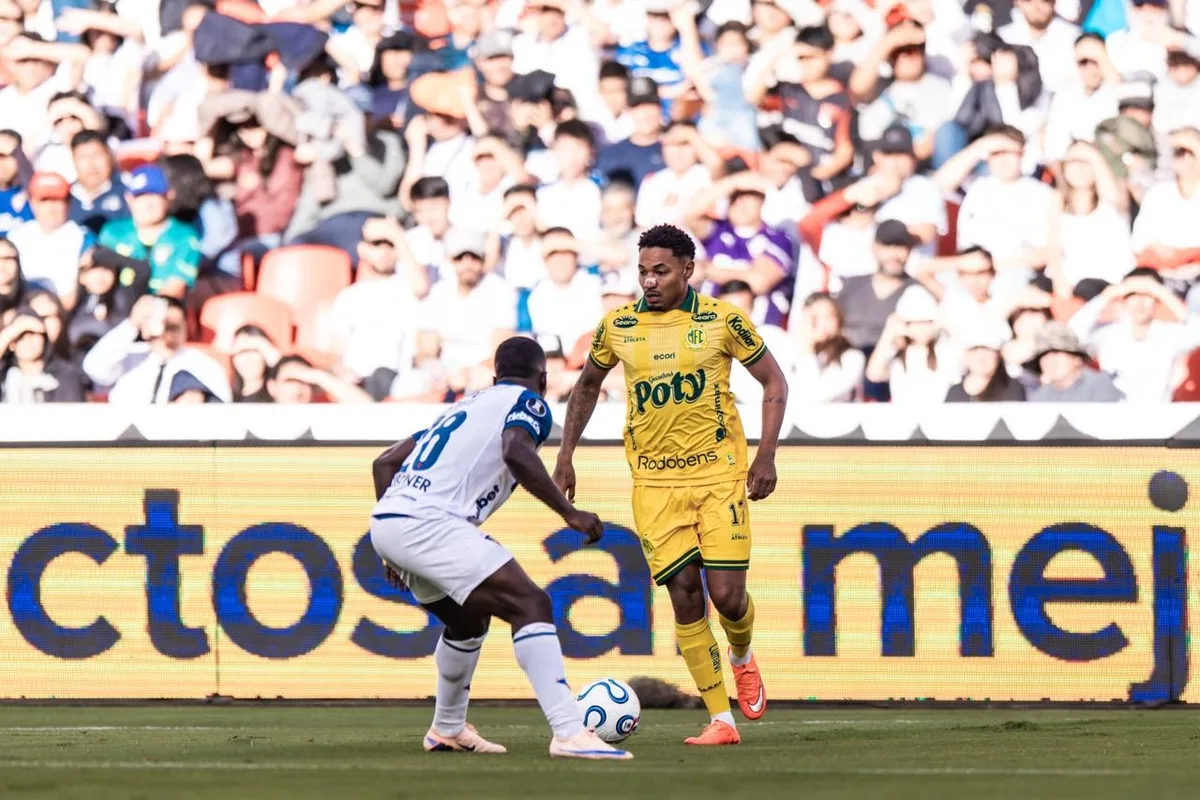 Atuações do Mirassol: time não sente altitude e domina a LDU, mas cai no detalhe; dê suas notas