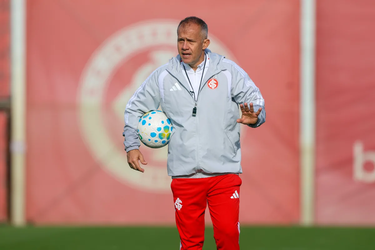 Bastidores: saiba por que o nome de Eduardo Baptista surgiu como solução no Inter