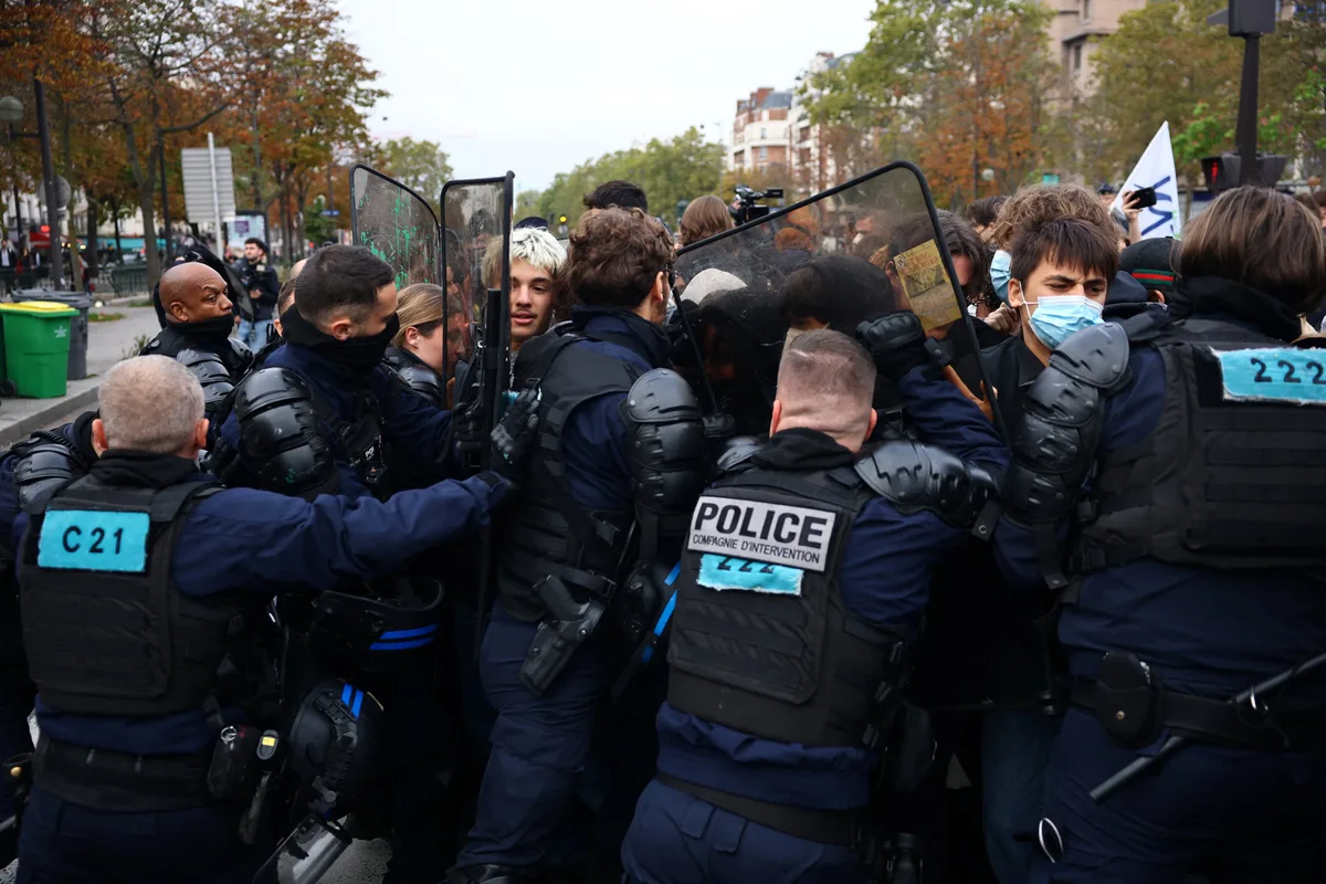 Blocus des lycées : inconnus de la police, scolarisés ailleurs… Enquête sur le profil des jeunes interpellés