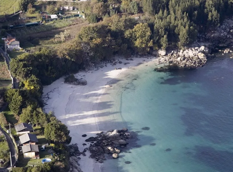Un turista descubre una de las calas con el agua más cristalina de España y no sale de su asombro: “Qué pasada, parece el Caribe”