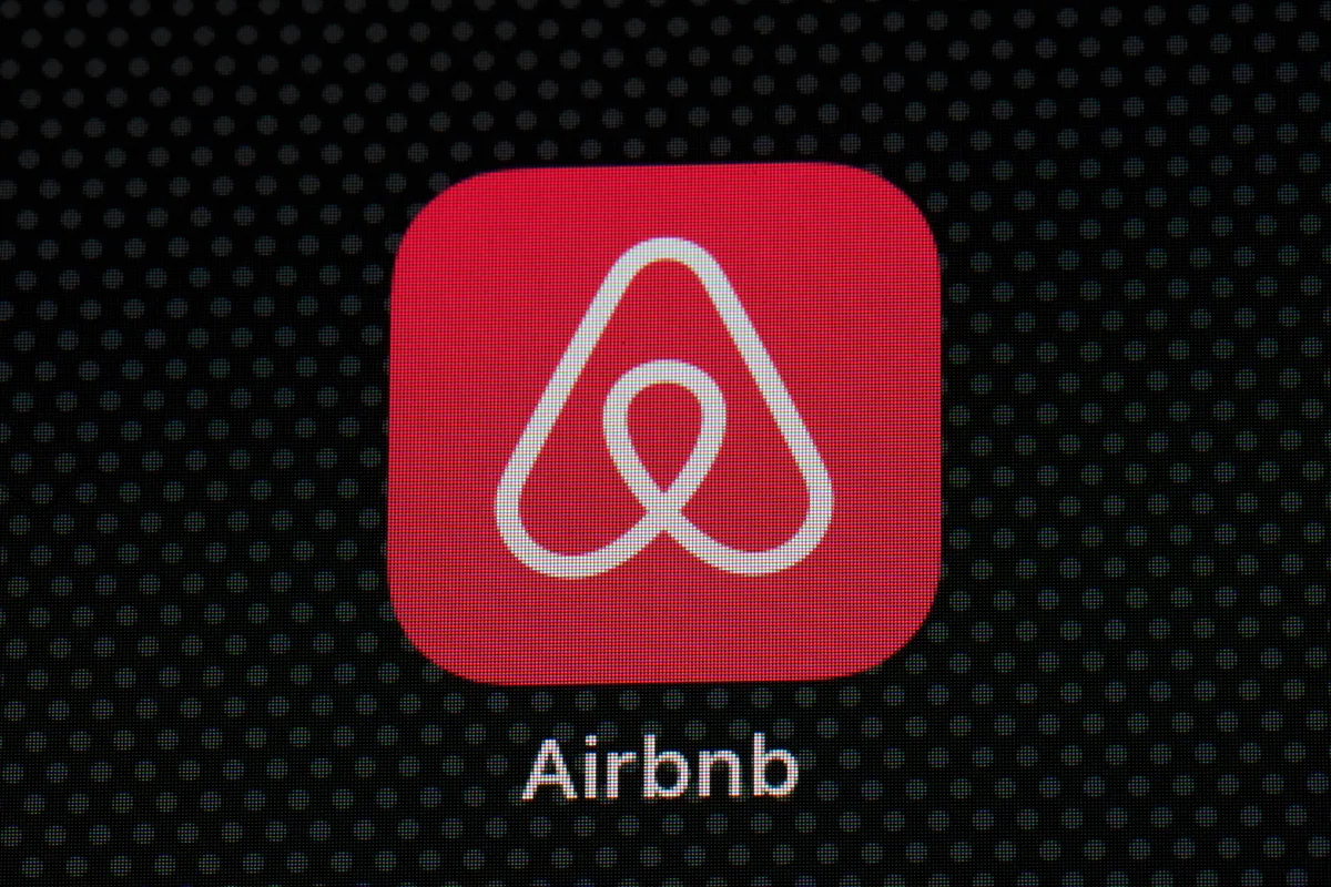 Entenda o caso de imóvel alugado com conta emprestada de Airbnb que terminou em furto e prejuízo para a dona em MG