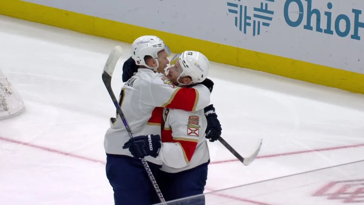 Brady Tkachuk scores first three Panthers goals for natural hat trick