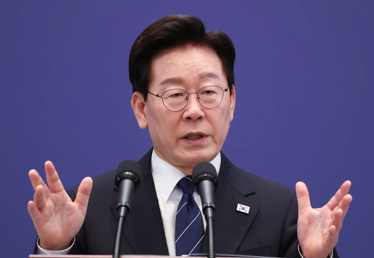 靑 “李대통령, 트럼프 요청 거절한 것 아냐”…NYT 보도 반박