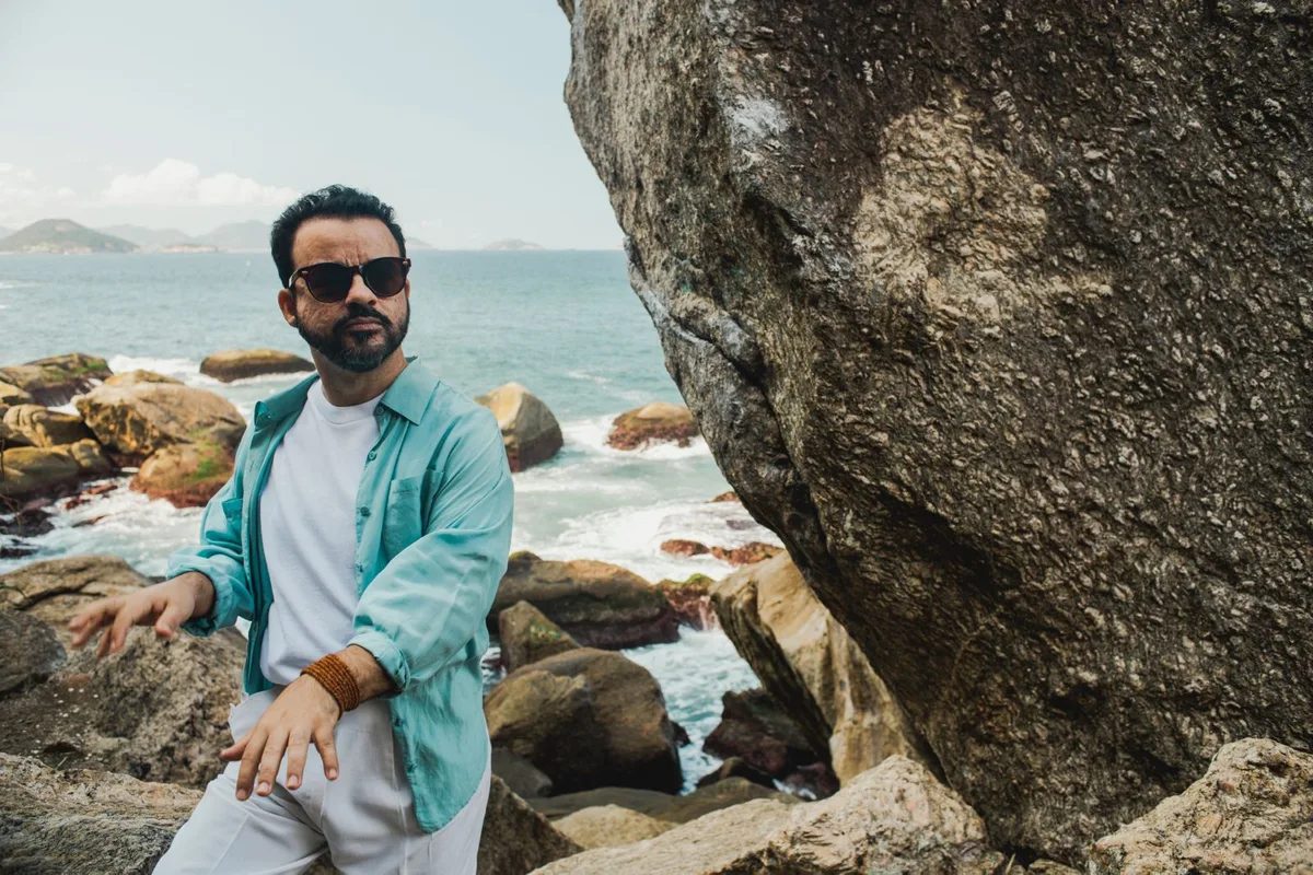 Marcelo Galter reinventa Caymmi em álbum que une terreiro e free jazz