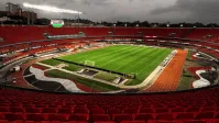 Atacante do Vasco sente dores e preocupa para a reta final da temporada