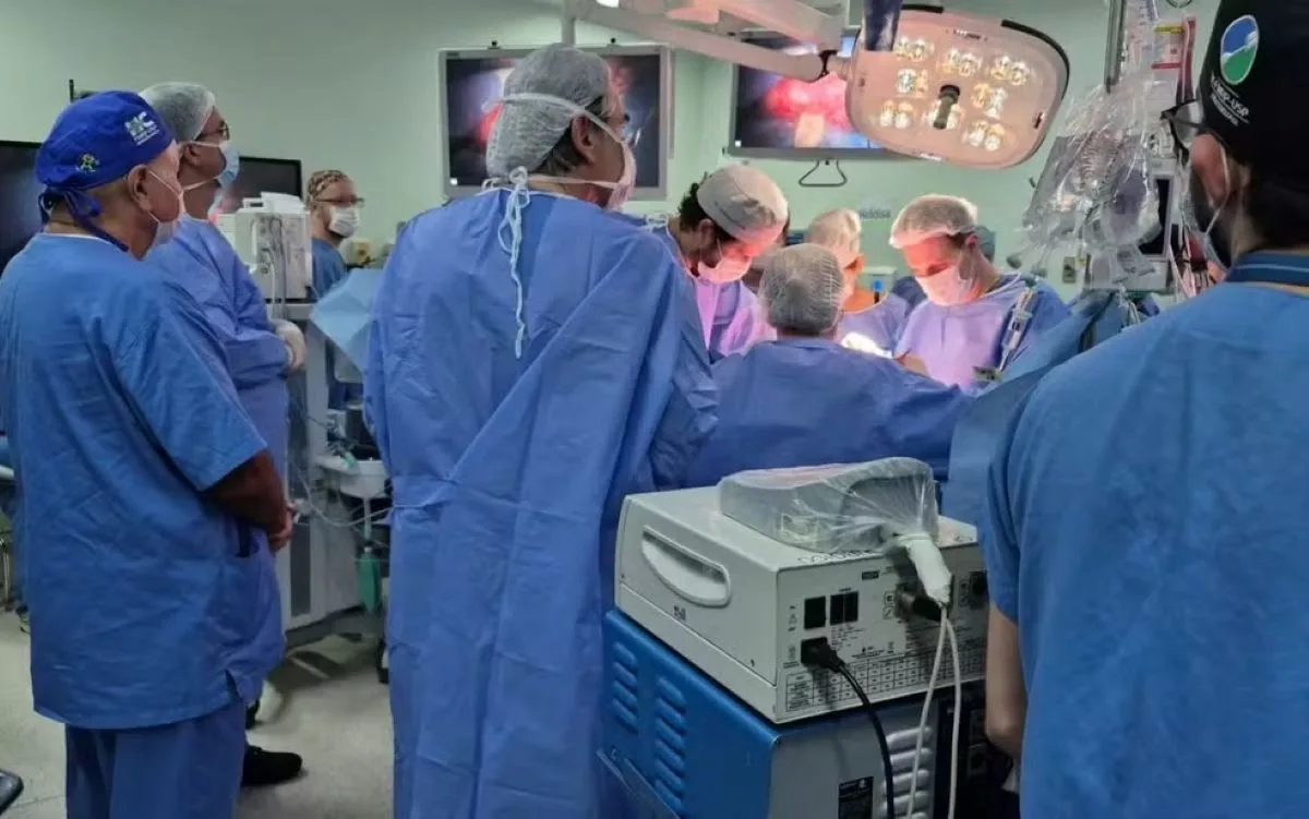 Gêmeas unidas pela cabeça morrem durante cirurgia de separação em Ribeirão Preto