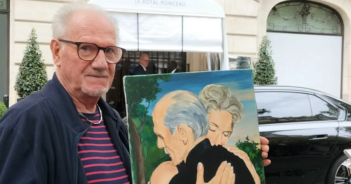 Paris. « Elle a raison de se reposer » : devant le palace de Céline Dion, des fans déçus mais compréhensifs