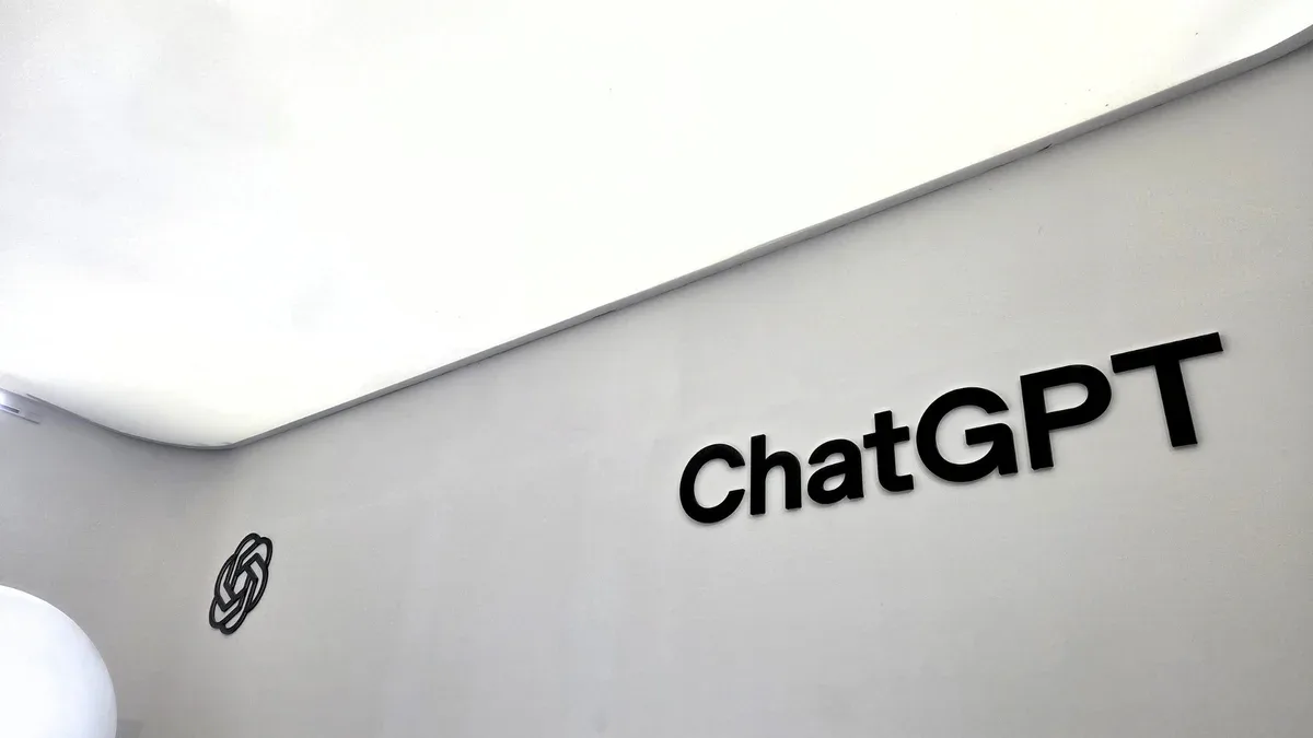 Como estreia de anúncios no ChatGPT muda relação de consumo dos brasileiros?