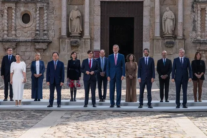 El Rey llama a la colaboración entre Catalunya, Baleares, Aragón y la Comunitat Valenciana a través del Monasterio de Poblet