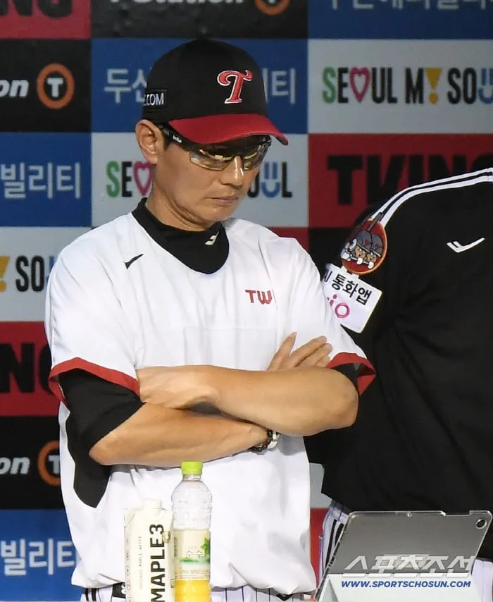 오디세이와는 달라! 돌고돌아 출발점에 선 LG와 염갈량, 더 늦어지면 안된다…'2m 거인' 합류로 시련 이겨낼까