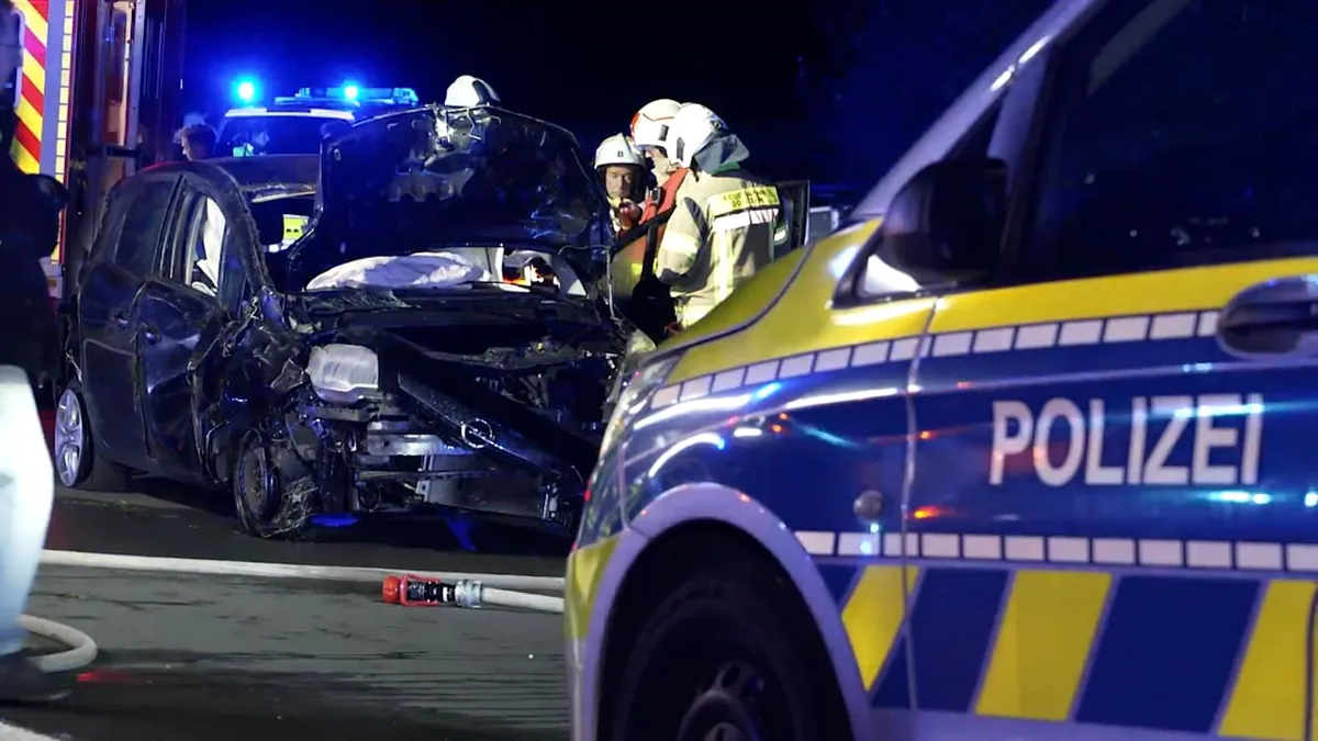 Irrfahrt nach Autobahn-Crash - Geisterfahrer rast mit Schrott-Wrack über die A 31