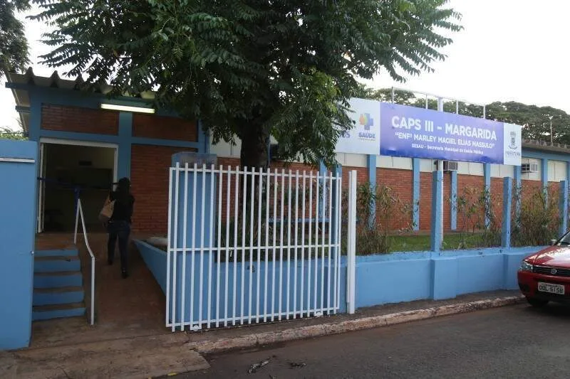 Sem equipes, pacientes internados em Caps têm apenas duas refeições ao dia
