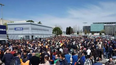 Los trabajadores de Airbus, un ejemplo de lucha contra la tiranía de la multinacional: las asambleas guían la huelga indefinida