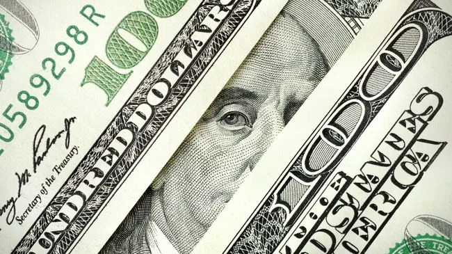 Госдолг США впервые в истории превысил 40 триллионов долларов