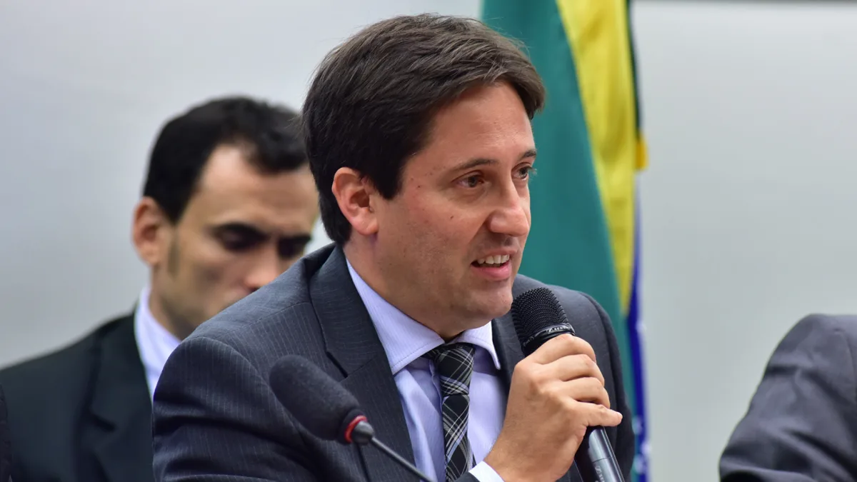 Ex-diretor do BC vendeu sítio à empresa ligada a cunhado de Vorcaro
