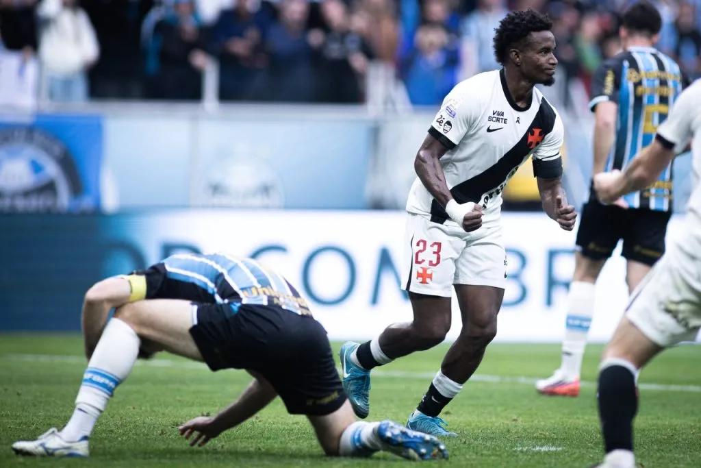 Vasco derrota Grêmio fora de casa e encerra jejum de 20 anos