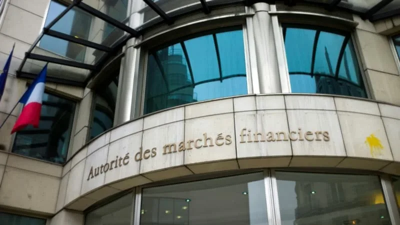 Placements financiers: l'AMF alerte contre la plateforme BitKelTrade et ses méthodes d'arnaque de masse