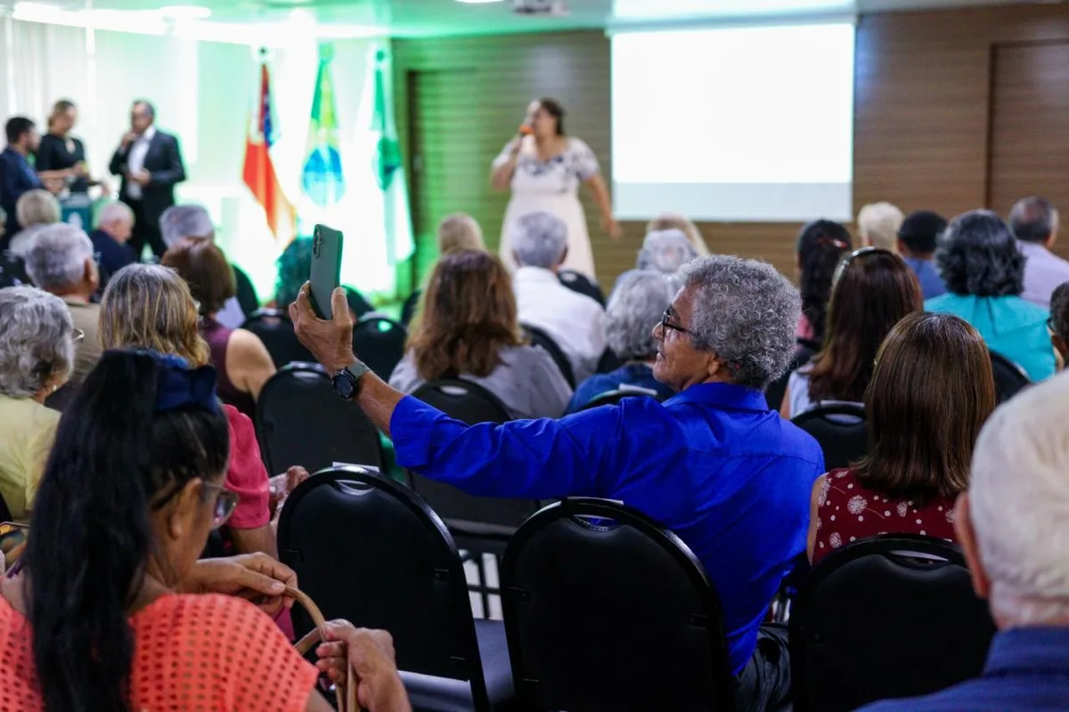 Inscrições para curso gratuito de inclusão digital para idosos terminam nesta terça-feira; veja como participar