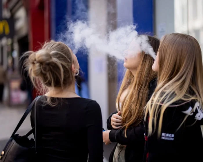 Young vapers ‘at risk of breathing problems and becoming smokers’