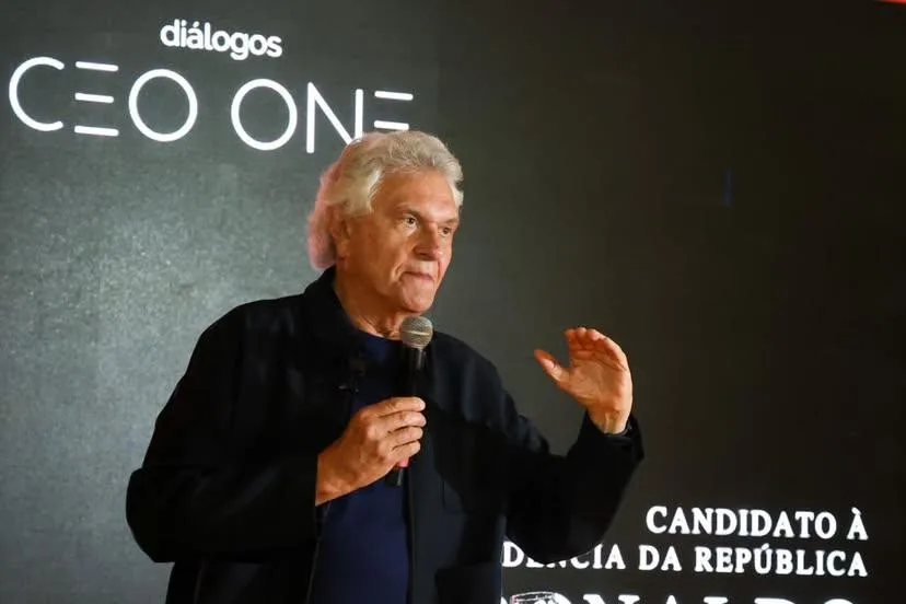 Impasse sobre Flávio fez Caiado trocar marqueteiro de campanha; entenda