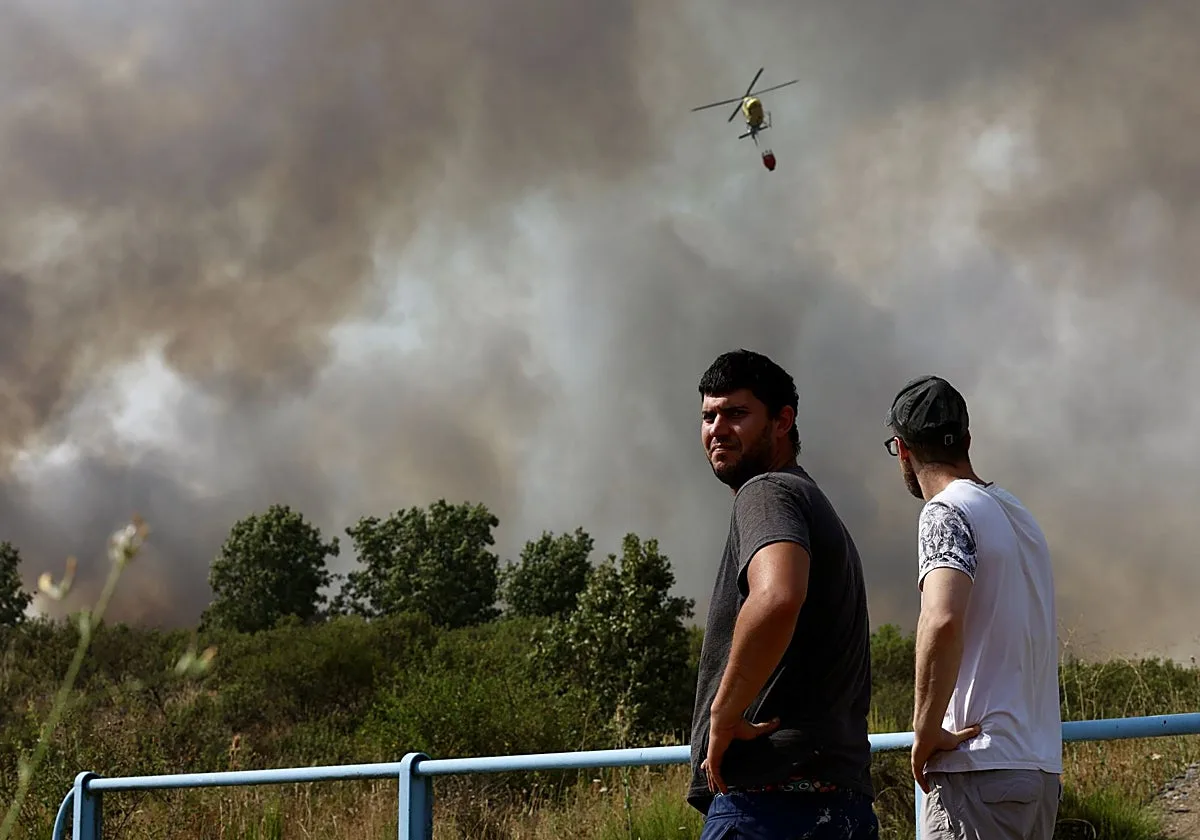 Extinguido el incendio de San Cipriano del Condado (León) tras afectar a más de 1.500 hectáreas