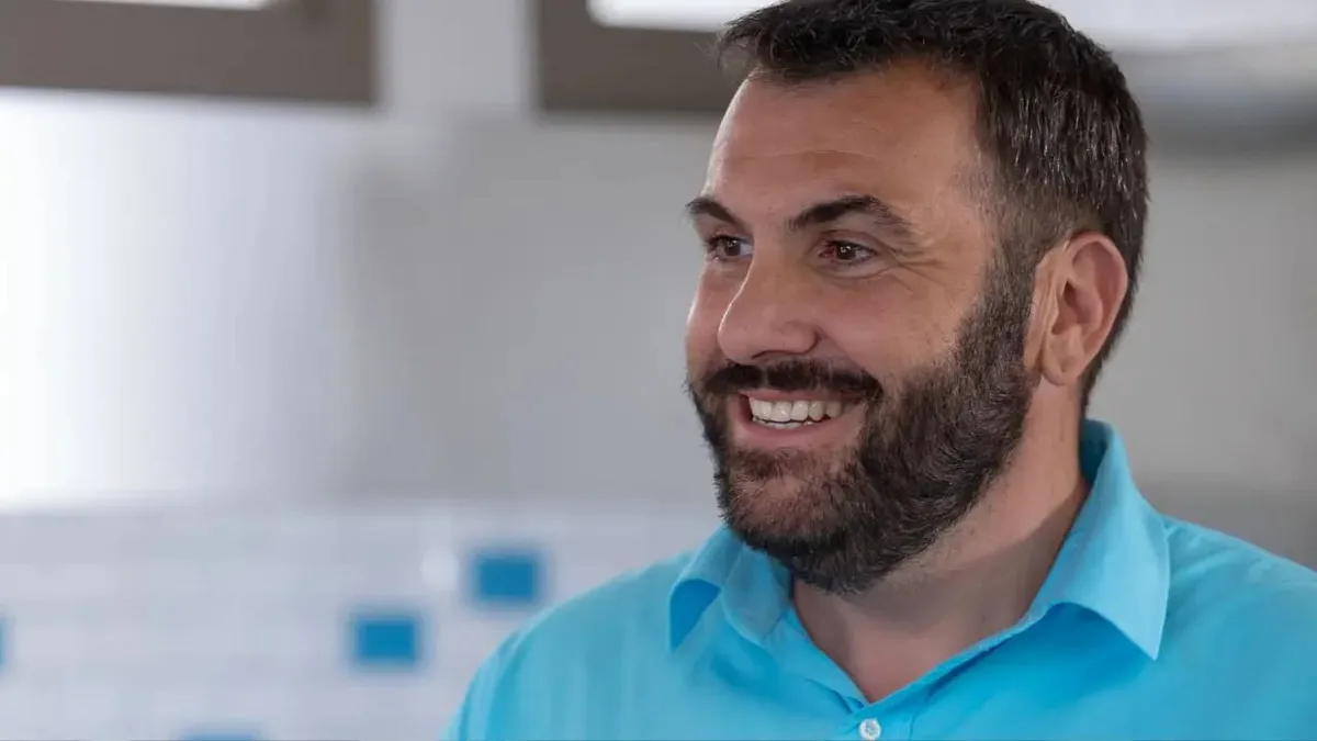 Camping Paradis : trois apparitions, trois rôles différents ! Cet acteur est de retour dans l'épisode inédit de ce soir